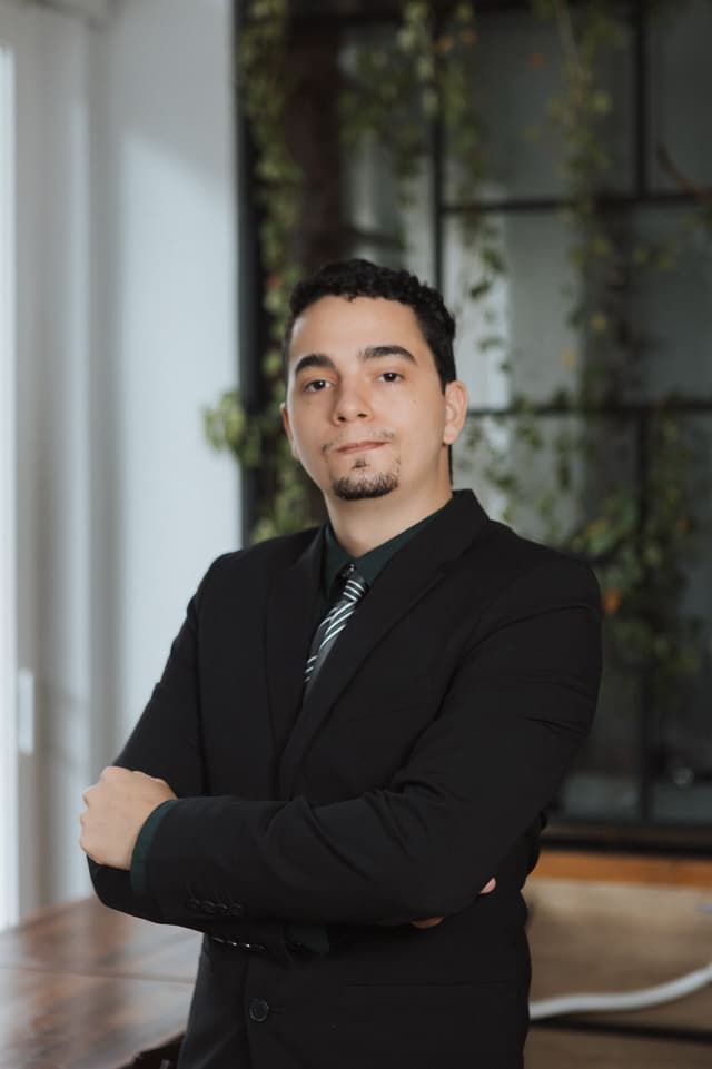 Nathan Morais, Corretor de Imóveis